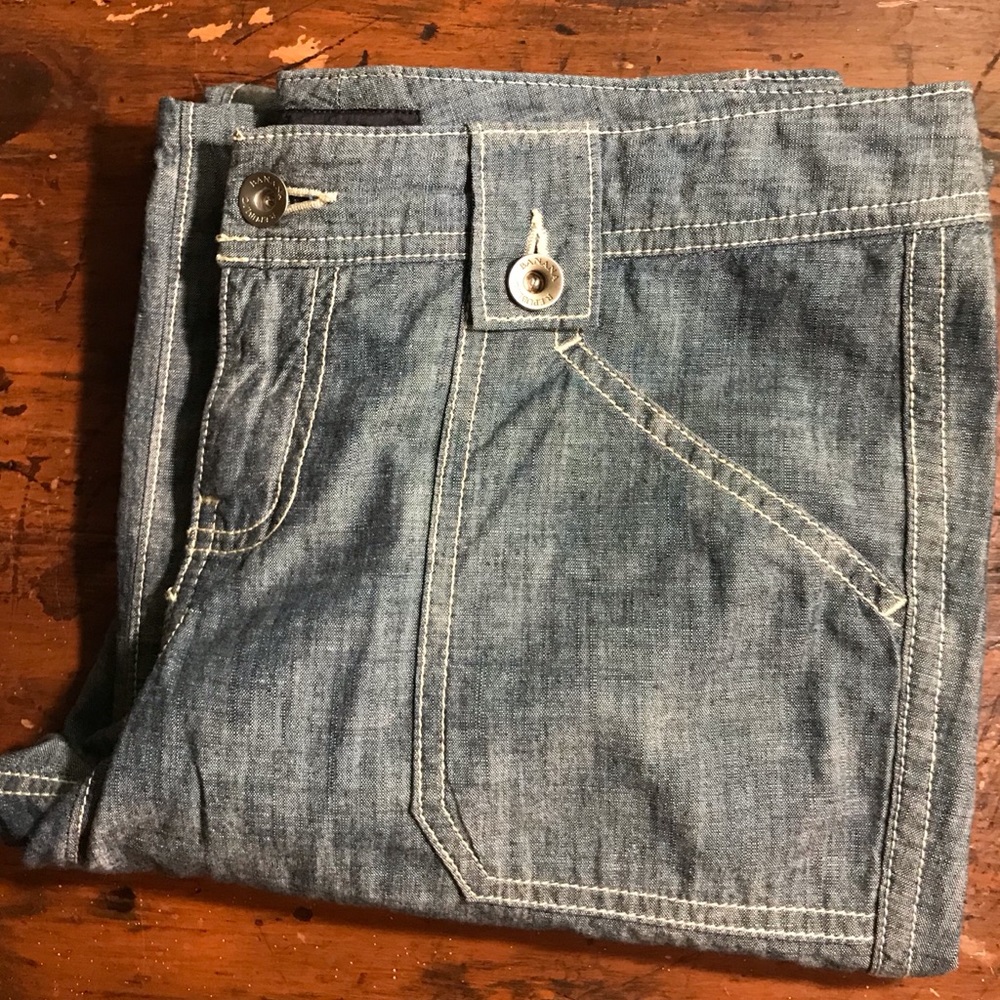 Banana Republic Lightweight Denim Pant Size 4